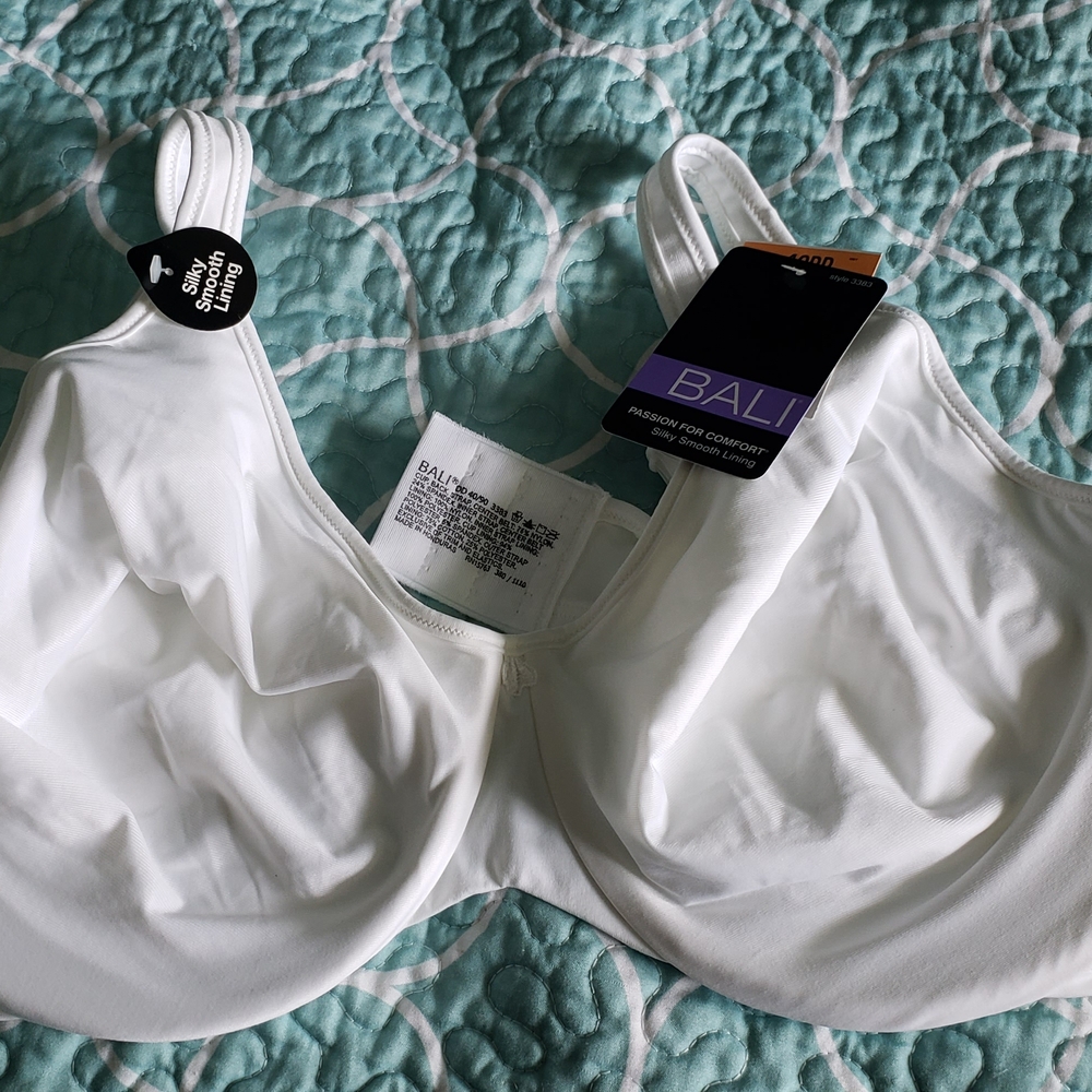 Bali Women's White Comfort Bra